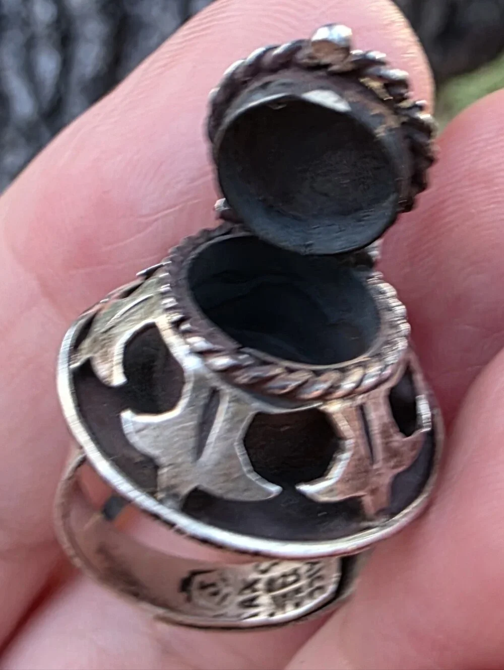 Vintage 1950s/60s Taxco Sterling Silver Poison Pill Box Stash Ring